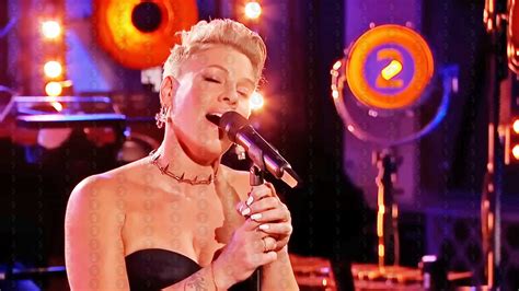 pink singing nothing compares to you